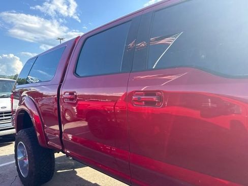 Used 2021 Ford F250 Lariat w/ Lariat Ultimate Package AWD/4WD image 13