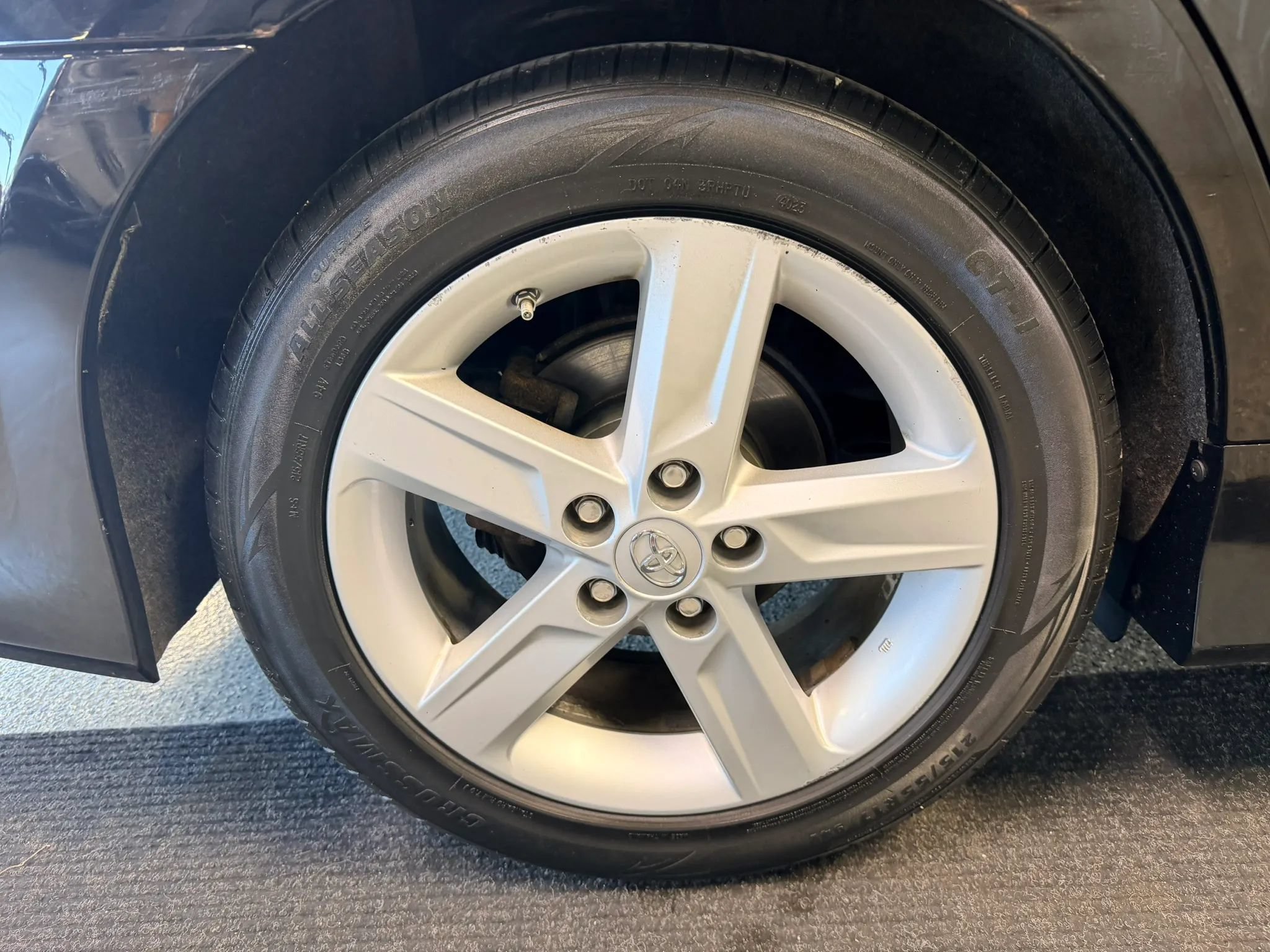 Used 2014 Toyota Camry SE FWD image 20