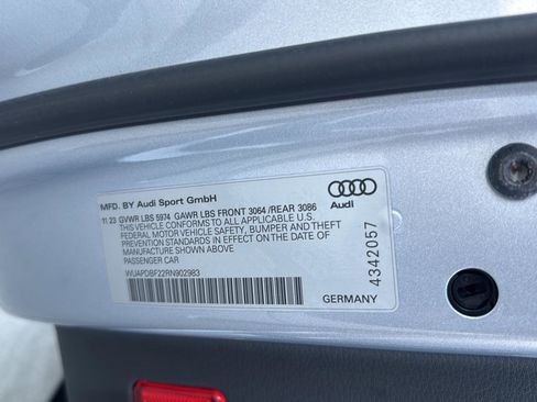 Certified 2024 Audi RS 7 Performance image 31