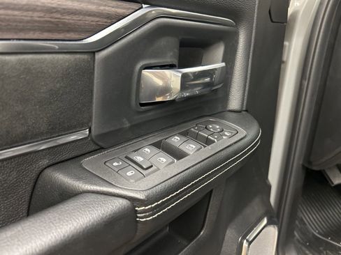 New 2026 RAM 4500 4x4 Crew Cab DRW w/ Laramie Trim Package image 27