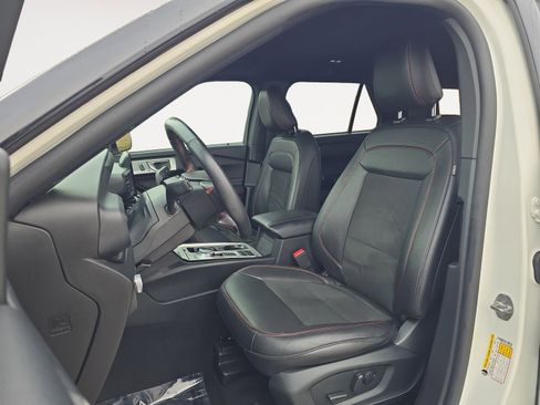 Used 2022 Ford Explorer ST-Line w/ Class IV Trailer Tow Package image 18