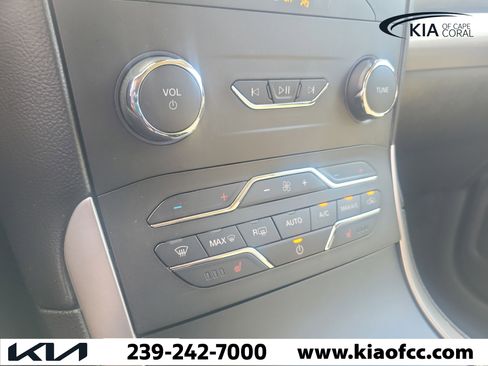 Used 2020 Ford Edge SEL w/ Convenience Package FWD image 30