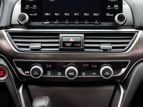 Used 2019 Honda Accord LX image 34