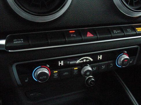 Used 2019 Audi RS 3 image 25