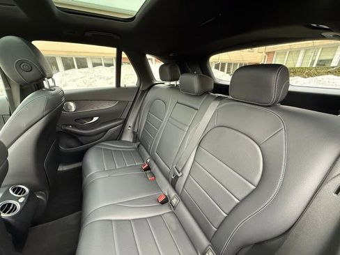 Used 2018 Mercedes-Benz GLC 300 4MATIC image 22