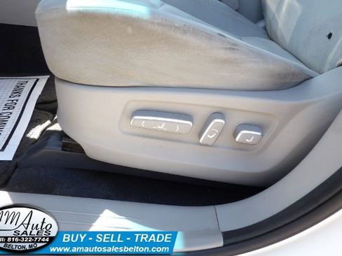 Used 2010 Hyundai Veracruz GLS image 13