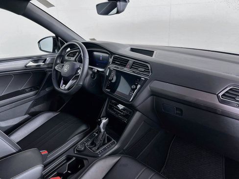 Used 2024 Volkswagen Tiguan SE R-Line AWD/4WD image 28