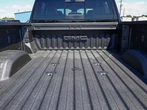 New 2026 GMC Sierra 2500 AT4X w/ LPO, Black Badging Package AWD/4WD image 6