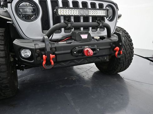 Used 2020 Jeep Wrangler Rubicon w/ Cold Weather Group image 6
