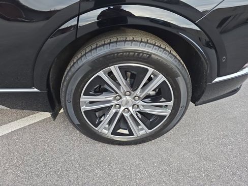 Certified 2024 Cadillac Lyriq Luxury image 30