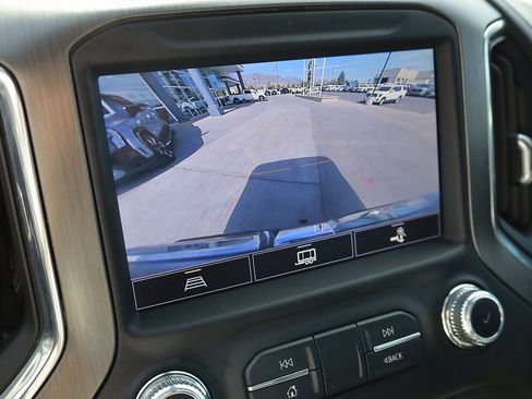 Used 2022 GMC Sierra 1500 Denali w/ Denali Premium Package image 16