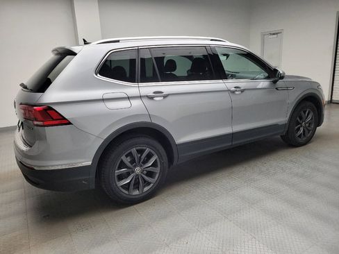 Used 2022 Volkswagen Tiguan SE AWD/4WD image 10