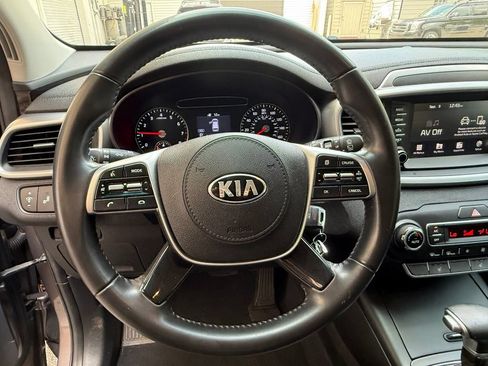 Used 2020 Kia Sorento LX w/ LX I4 Convenience Package FWD image 12