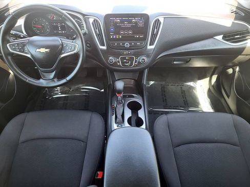Used 2023 Chevrolet Malibu RS FWD image 20
