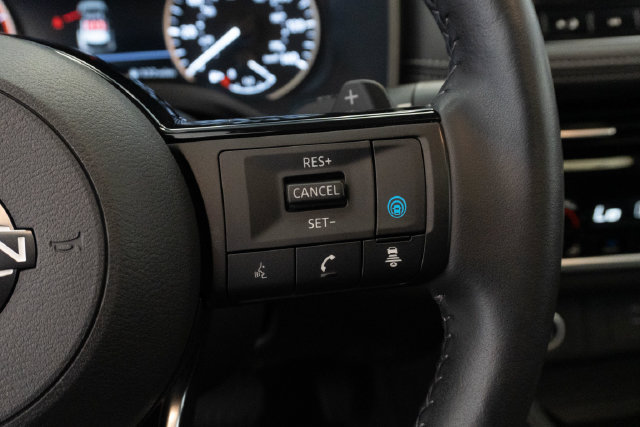 Used 2023 Nissan Rogue SL w/ SL Premium Package AWD/4WD image 12