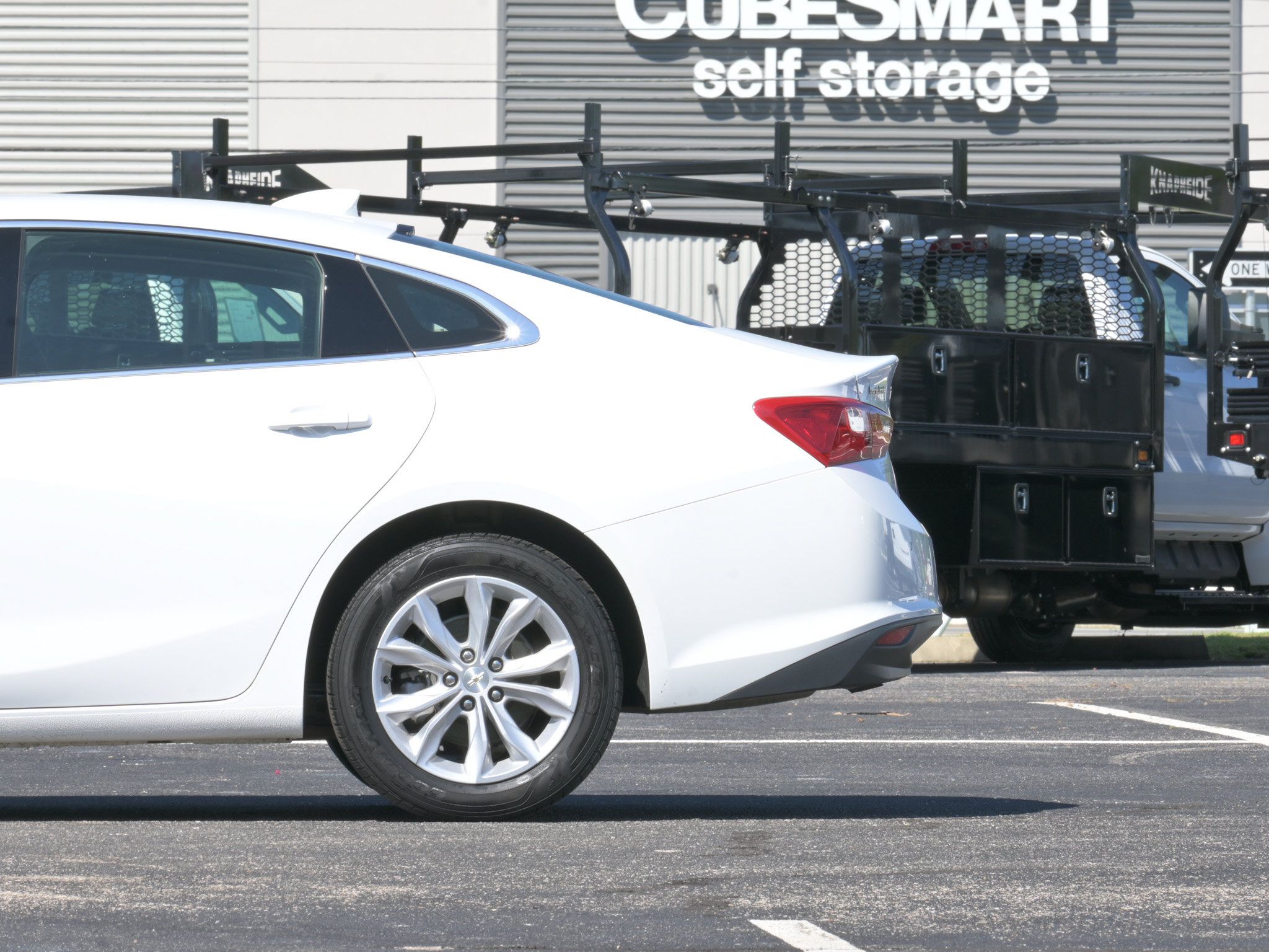 Used 2025 Chevrolet Malibu LT FWD image 6