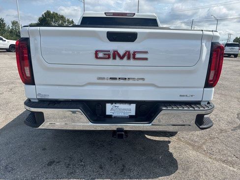 Certified 2025 GMC Sierra 1500 SLT image 4