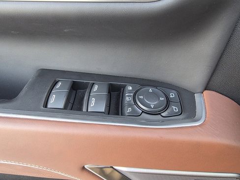 Used 2025 GMC Sierra 2500 Denali Ultimate image 14