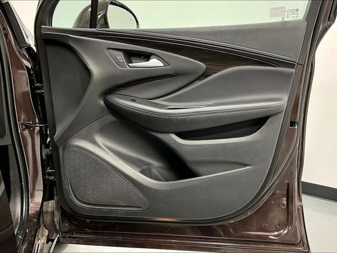 Used 2020 Buick Envision Essence image 22