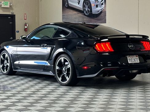 Used 2019 Ford Mustang GT Premium w/ Equipment Group 401A RWD image 6