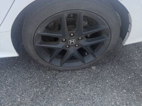 Used 2022 Honda Civic Sport image 12