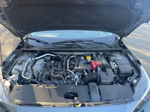 Used 2025 Nissan Sentra SV FWD image 30