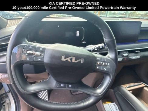 Certified 2024 Kia EV9 GT-Line AWD/4WD image 16