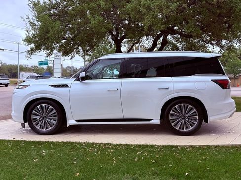 New 2026 INFINITI QX80 Luxe w/ Cargo Package AWD/4WD image 9