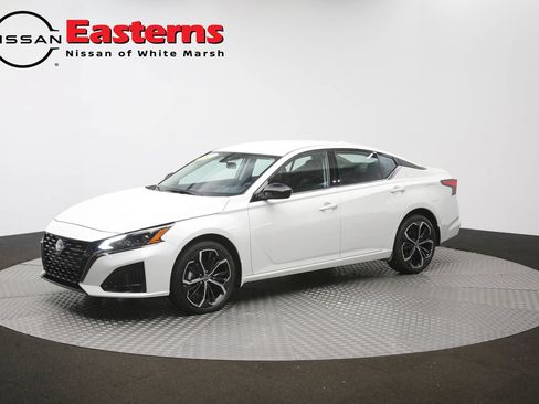 Used 2025 Nissan Altima 2.5 SR AWD/4WD image 54