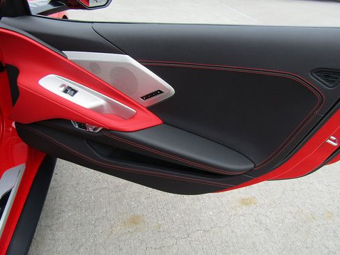 Used 2024 Chevrolet Corvette Stingray Premium Cpe w/ Z51 Performance Package RWD image 12