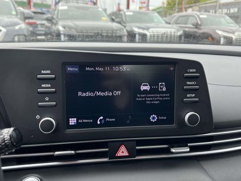 Certified 2023 Hyundai Elantra SEL w/ Preferred Accessory Package FWD image 27