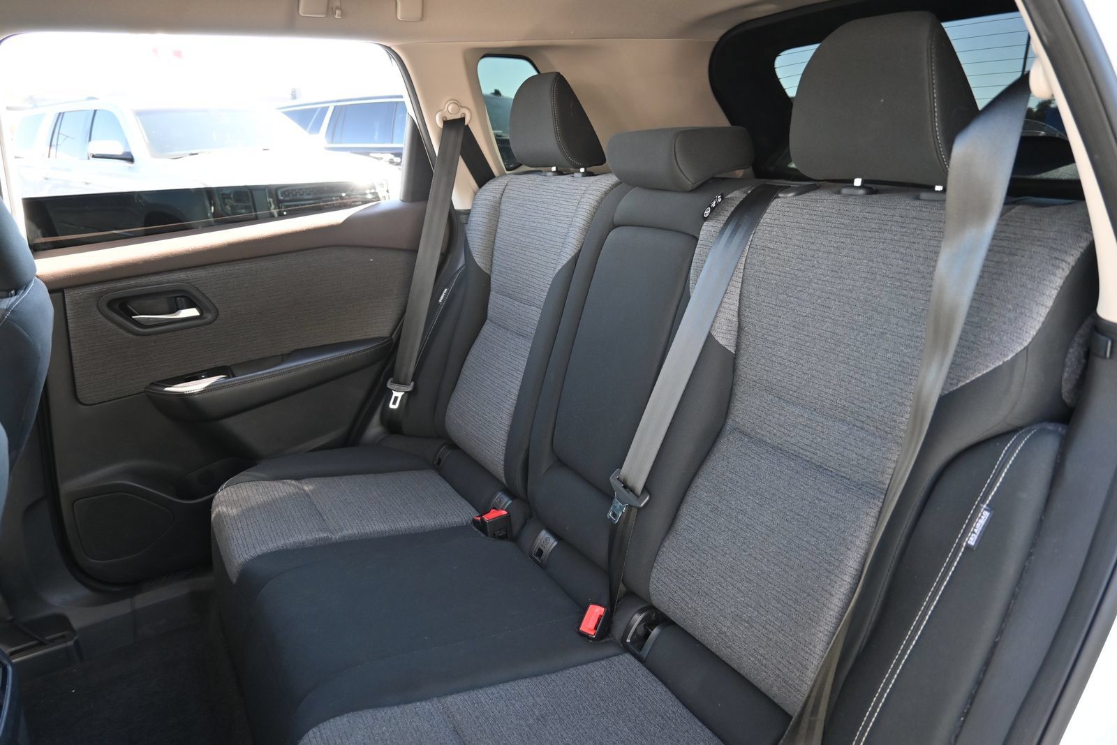 Used 2023 Nissan Rogue SV FWD image 19