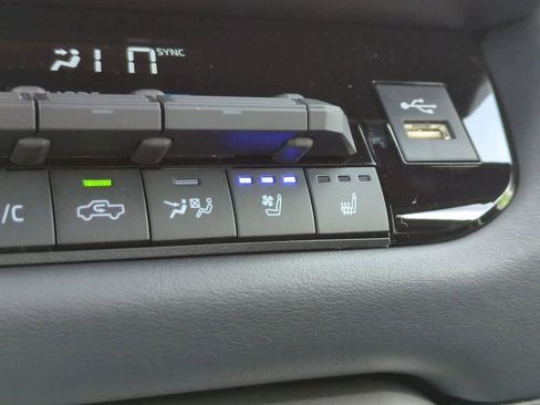 New 2026 Toyota Tundra Platinum AWD/4WD image 20
