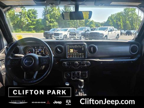 Used 2022 Jeep Wrangler Unlimited Sport AWD/4WD image 18