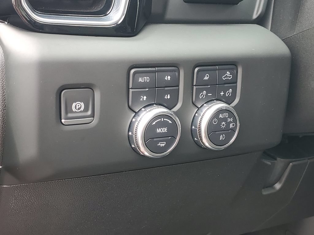 Used 2024 GMC Sierra 2500 Denali w/ Denali Reserve Package AWD/4WD image 15