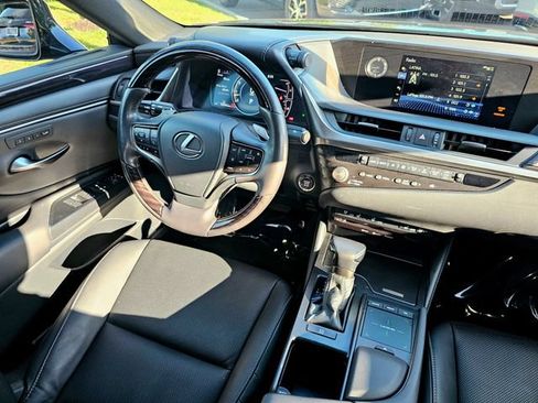 Used 2021 Lexus ES 250 w/ Premium Package AWD/4WD image 27