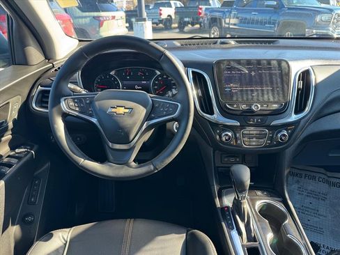 Used 2023 Chevrolet Equinox Premier image 14