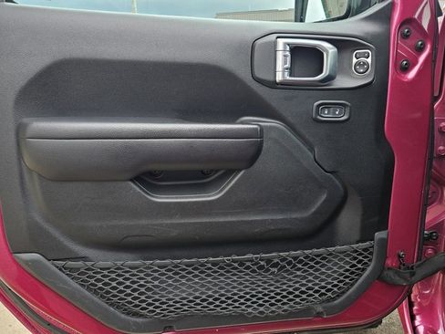 Used 2021 Jeep Wrangler Unlimited Rubicon image 23