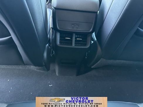 Used 2026 Chevrolet Equinox LT w/ Convenience Package II image 31