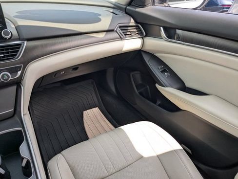 Used 2018 Honda Accord EX-L image 14