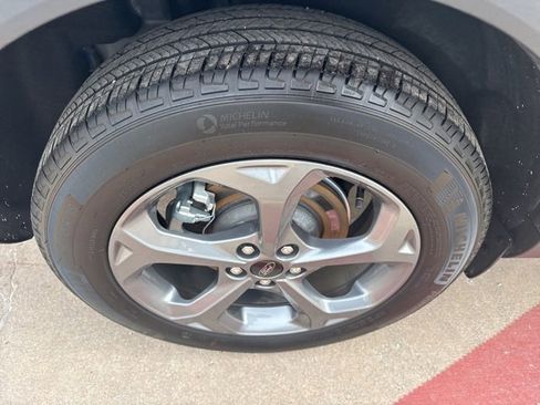 Used 2025 Ford Escape ST-Line image 16