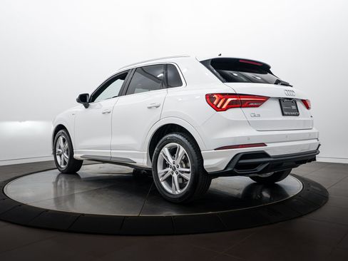 Used 2023 Audi Q3 2.0T Premium Plus w/ Premium Plus Package AWD/4WD image 5