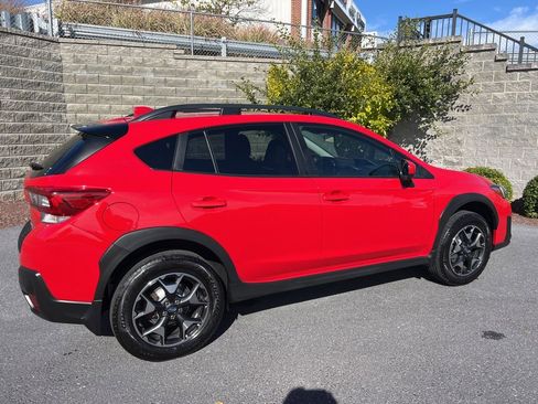 Used 2020 Subaru Crosstrek 2.0i Premium image 3