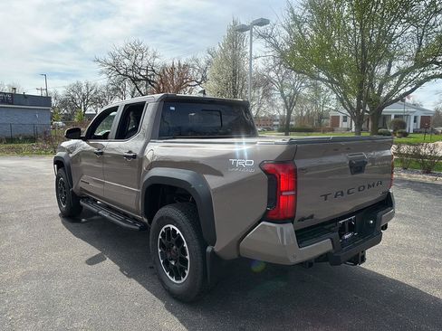 New 2026 Toyota Tacoma TRD Off-Road w/ TRD Off Road Upgrade Package AWD/4WD image 7