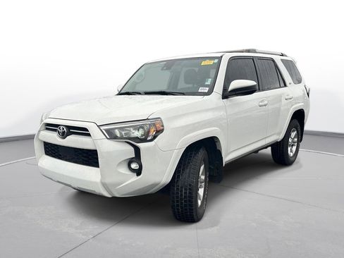 Used 2023 Toyota 4Runner SR5 image 2
