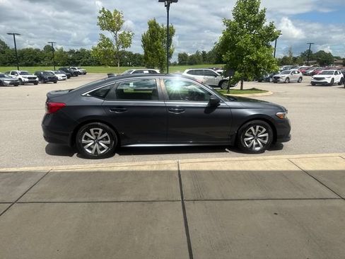 Used 2023 Honda Civic LX image 5