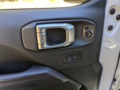 Certified 2020 Jeep Wrangler Unlimited Rubicon w/ Dual Top Group image 10