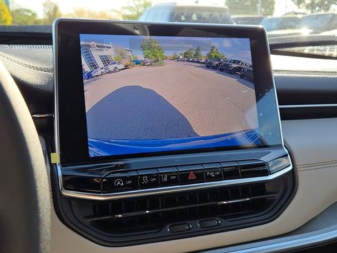 New 2026 Jeep Compass Limited image 28