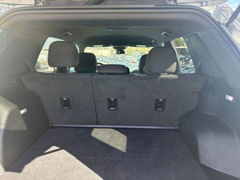 Used 2025 Chevrolet Equinox LT FWD image 25