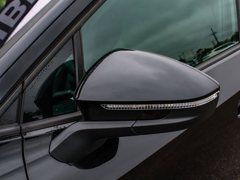 Used 2022 Volkswagen ID.4 Pro image 47